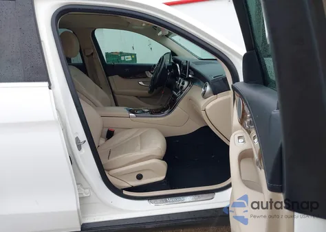 2019 Mercedes-Benz Glc 300 4Matic z USA, uszkodzony, nr VIN WDC0G4KB5KF605966